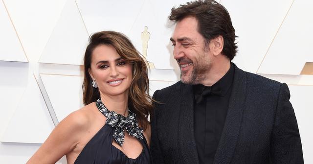 Penélope Cruz and Javier Bardem at the 94th Academy Awards held at Dolby Theatre at the Hollywood & Highland Center on March 27th, 2022 in Los Angeles, California. (Photo by Gilbert Flores/Variety/Penske Media via Getty Images)