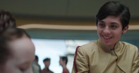 (L-R) Princess Leia (Vivien Lyra Blair) and her cousin