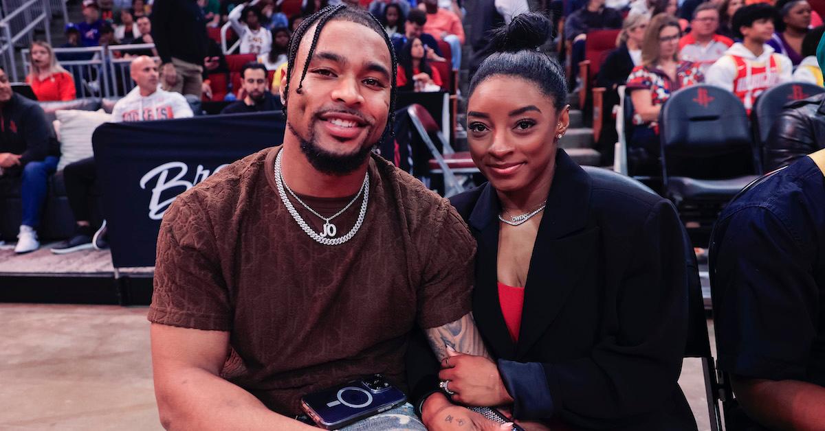 Simone Biles and Jonathan Owens attend a game between the Houston Rockets and the Los Angeles Lakers at Toyota Center on January 29, 2024 in Houston, Texas