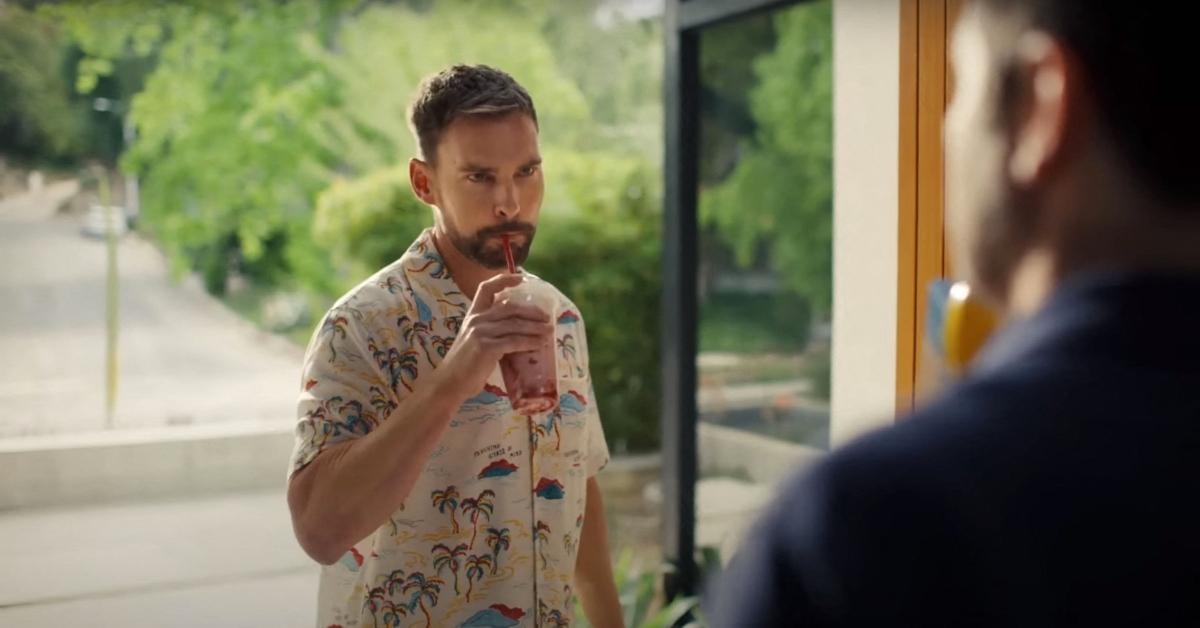 Seann William Scott in a DoorDash commercial