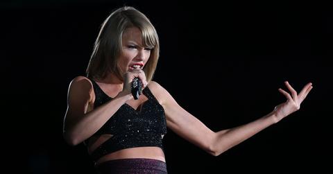 Taylor Swift on the "1989" World Tour