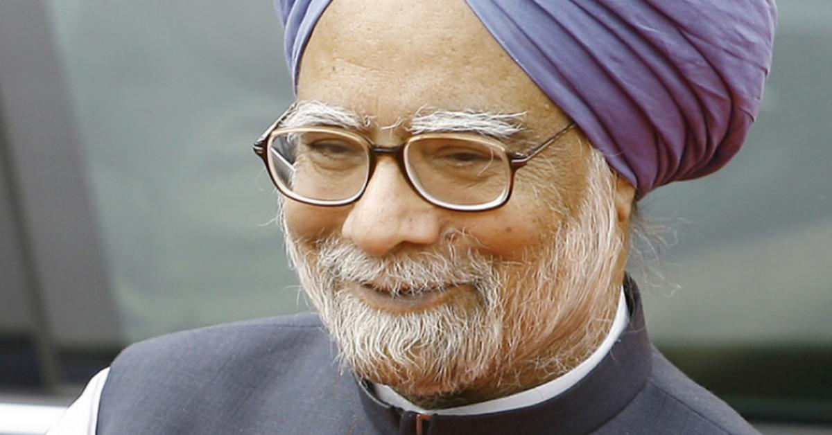 Manmohan Singh smiling.