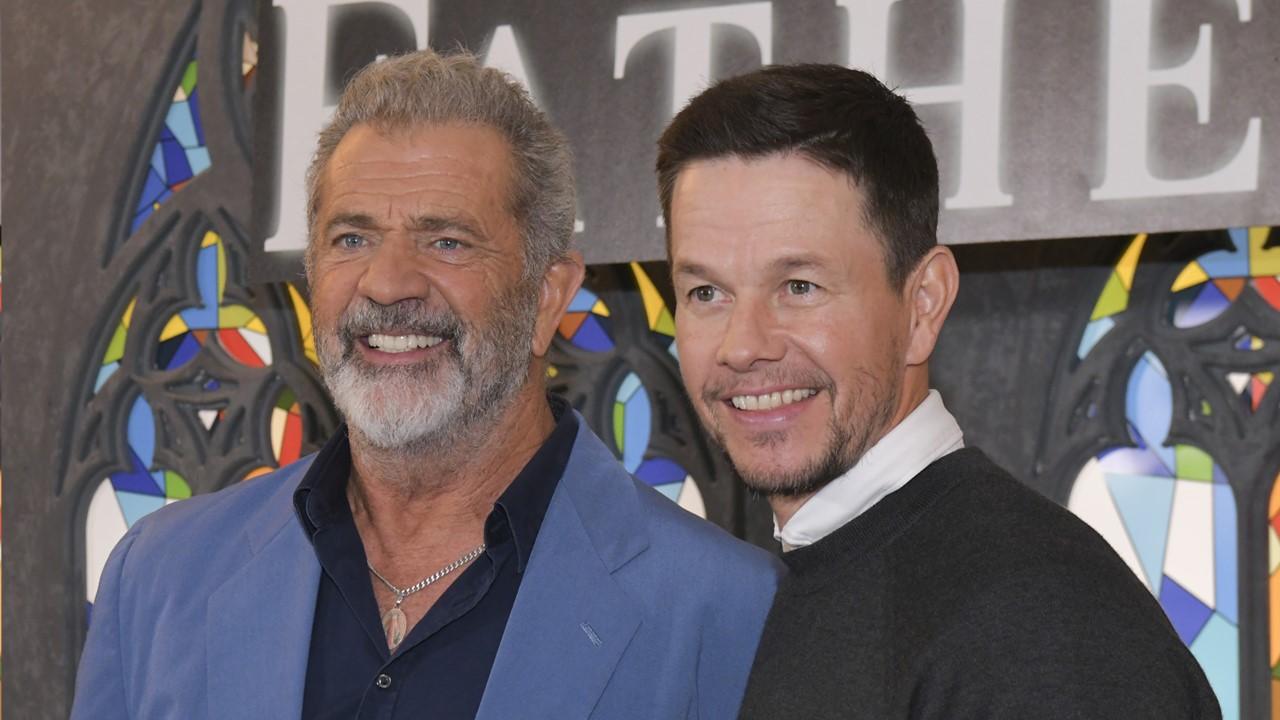 Mel Gibson and Mark Wahlberg at Columbia Pictures' "Father Stu" photo call on April 1, 2022