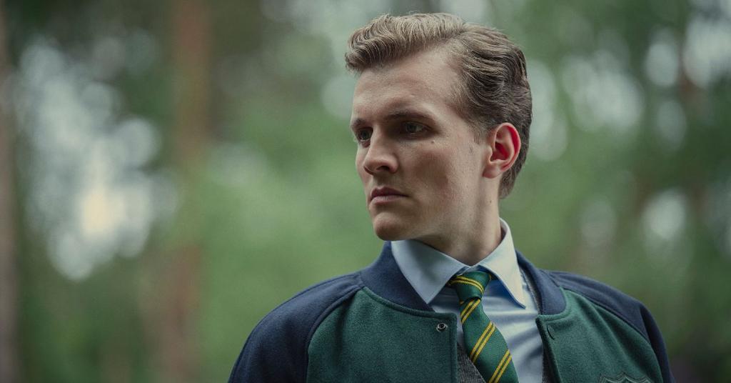 What Inspired the Bizarre Ken and Barbie Killers in 'Stay Close'?