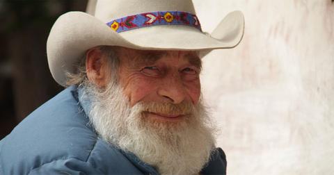 &lsquo;Mountain Men&rsquo; Star Tom Oar Sells Goods to a Trading Post