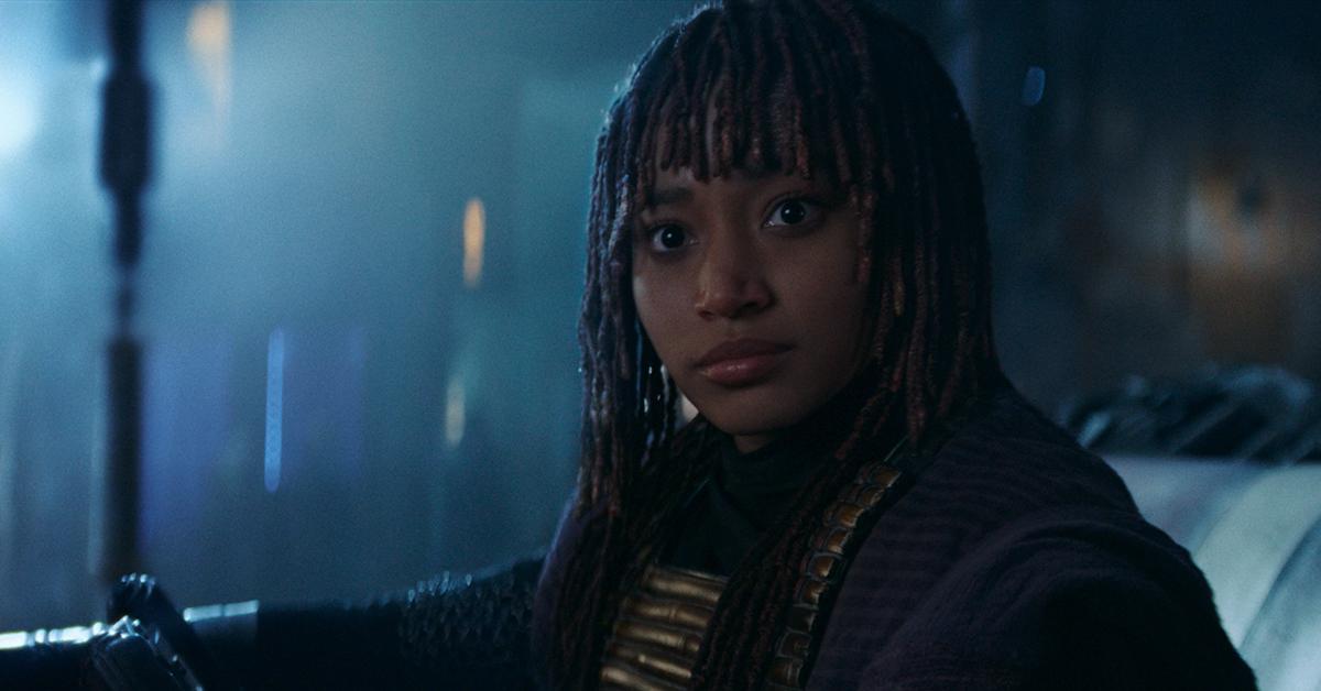 Amandla Stenberg as Mae