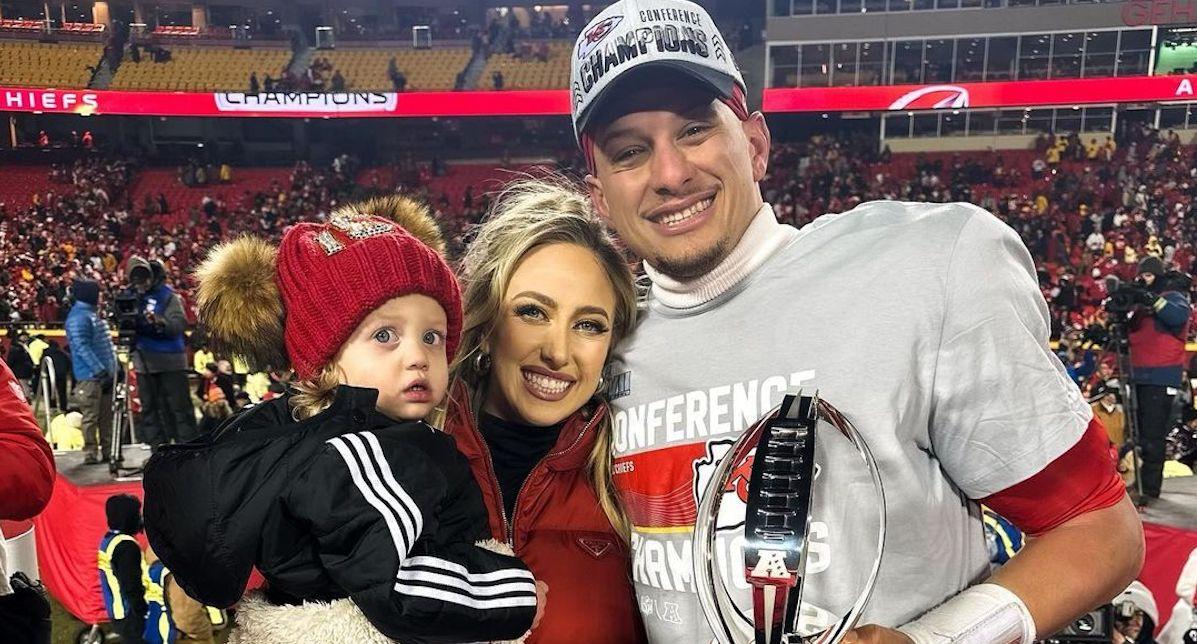 Patrick et Brittany Mahomes avec leur fille Sterling