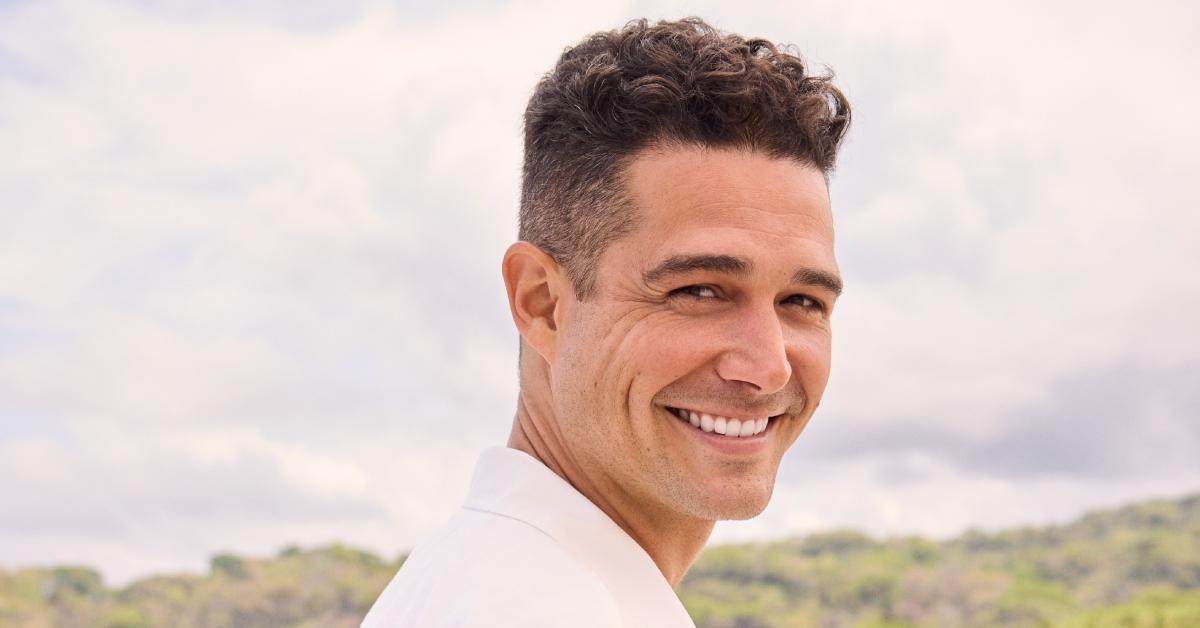 Wells Adams posing for Season 10 of 'BIP'
