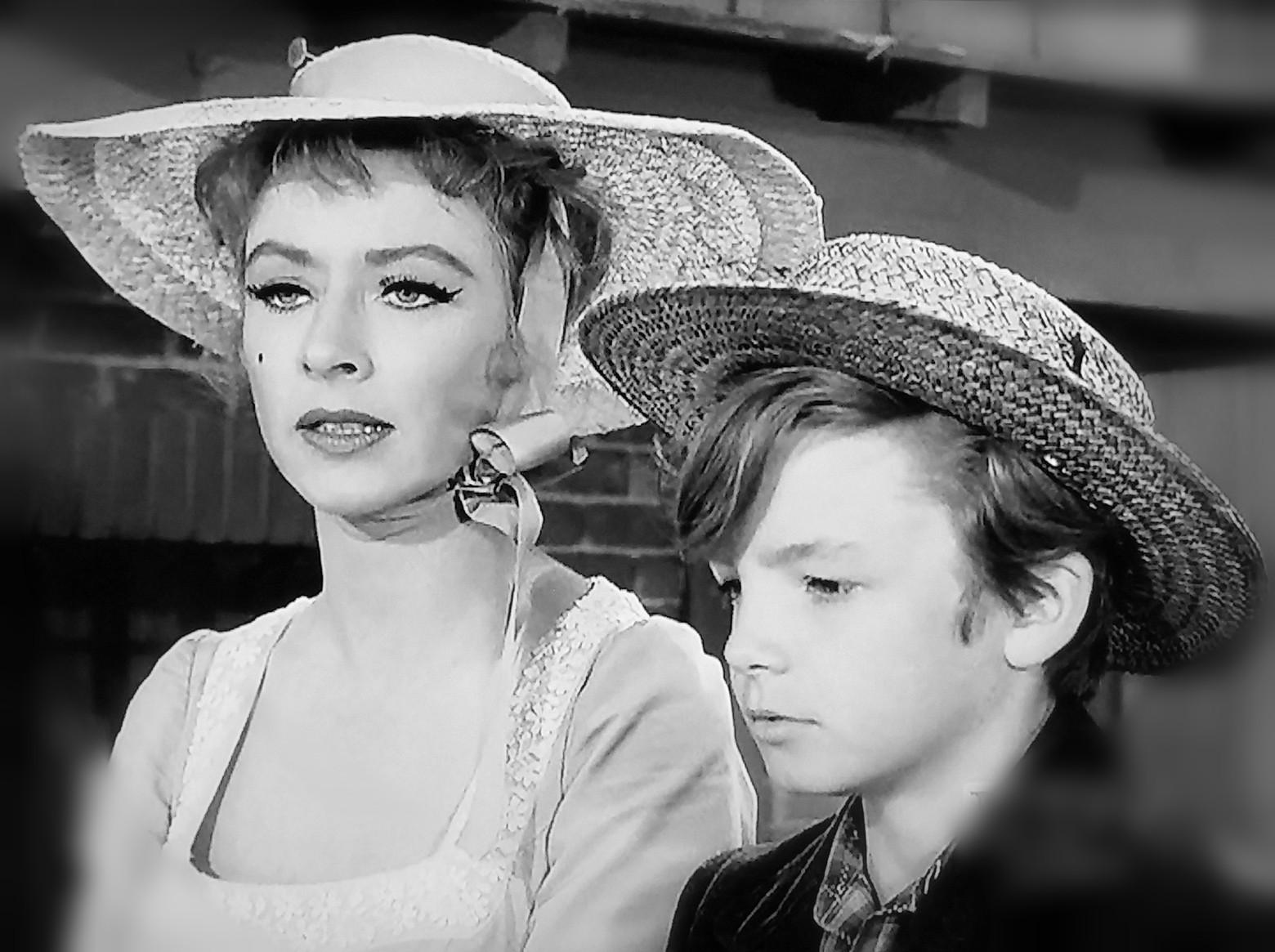 Why Did Amanda Blake Leave 'Gunsmoke'? - TCL 24H