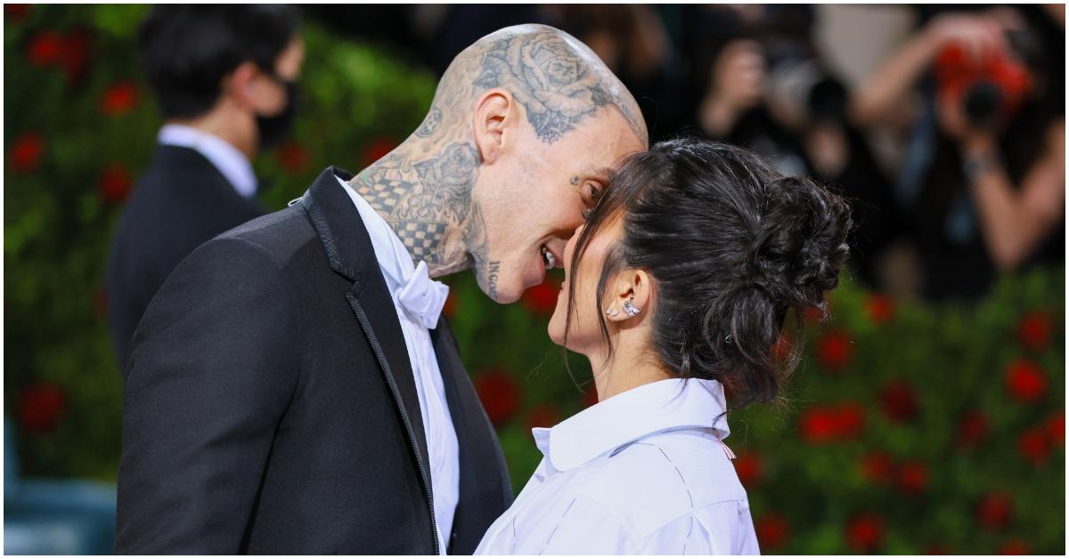 Kourtney Kardashian, Travis Barker kiss at Met Gala 2022