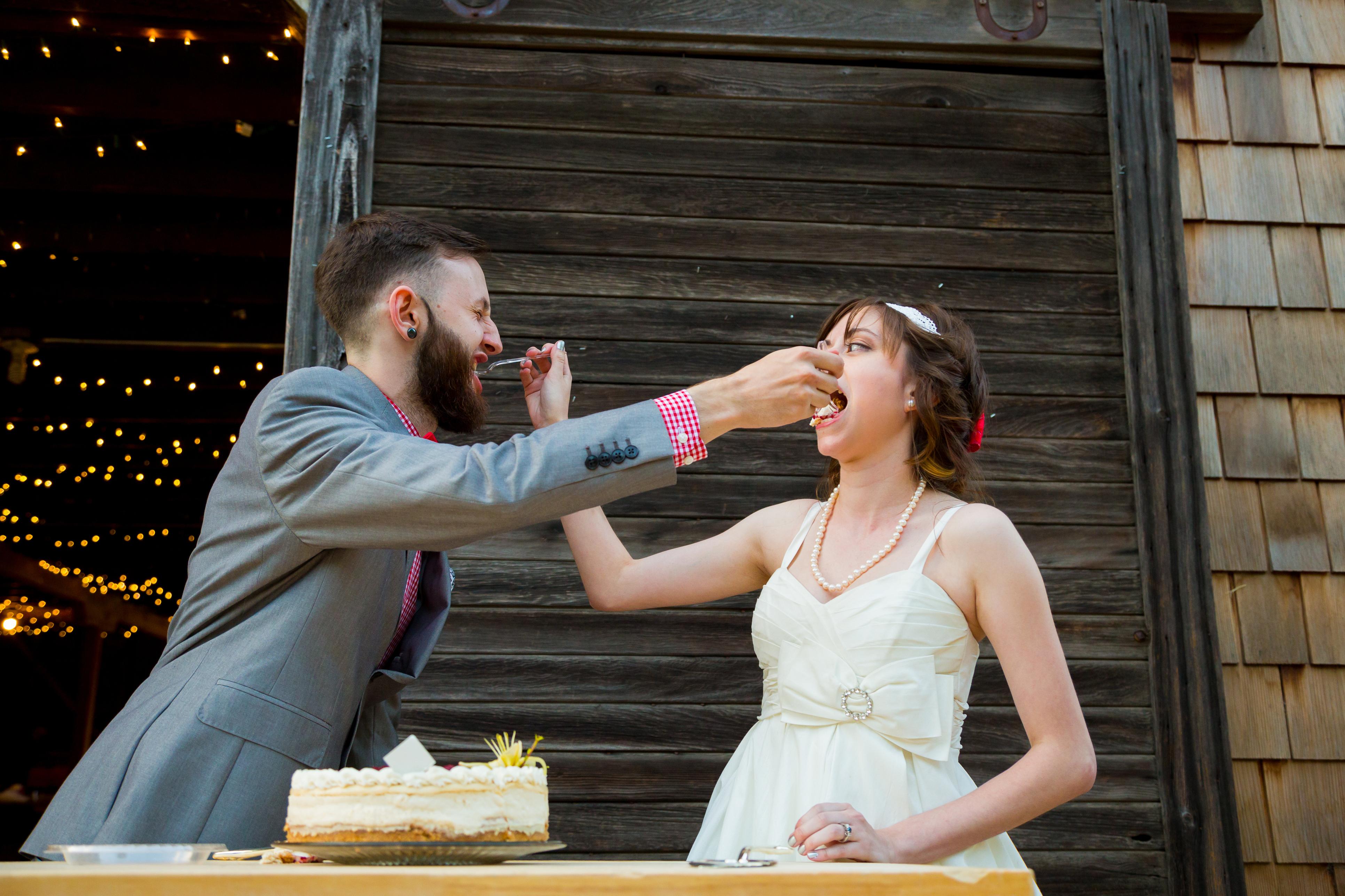 wedding red flag cake