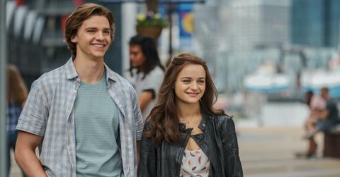 What Happens in the 'Kissing Booth 3' Book? Is There a ...