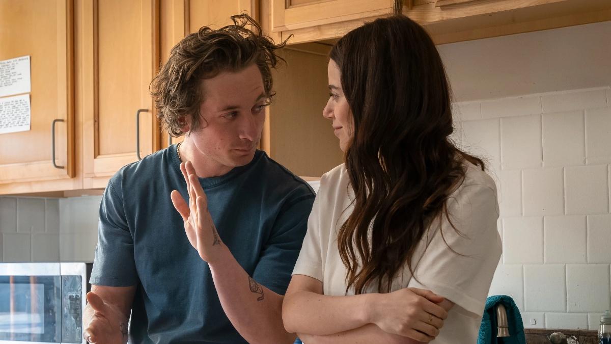 Jeremy Allen White, Molly Gordon in ‘The Bear.’