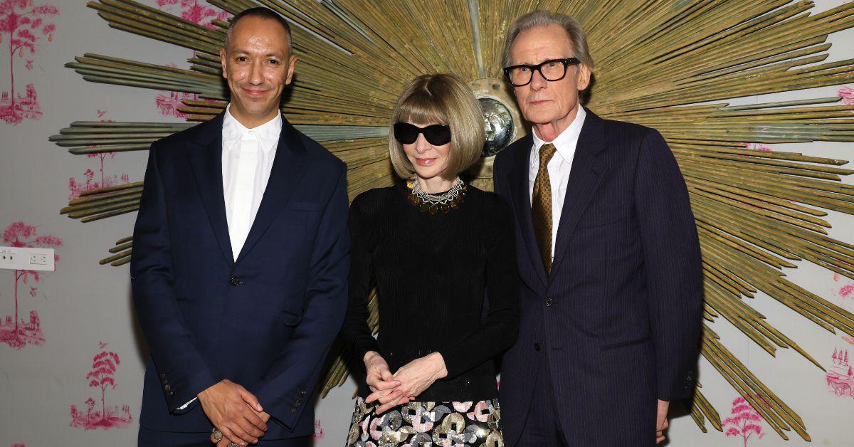 (l-r): Oliver Hermanus, Anna Wintour, and Bill Nighy smiling at the 'Living' premiere in December 2022.