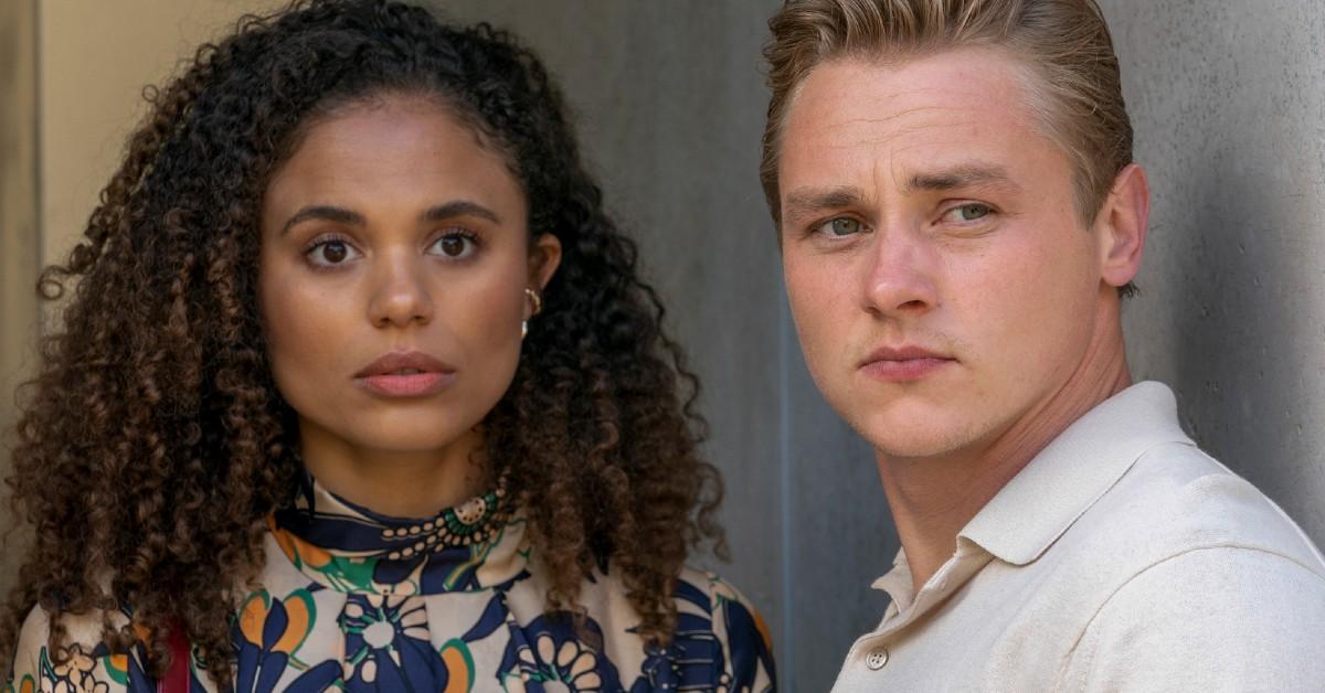 Emma (Jessica Plummer) and Simon (Ben Hardy) 