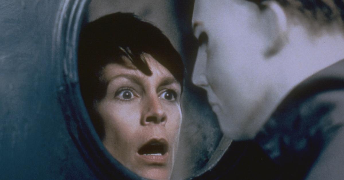 Laurie Strode and Michael Myers in 'Halloween H20: 20 Years Later'