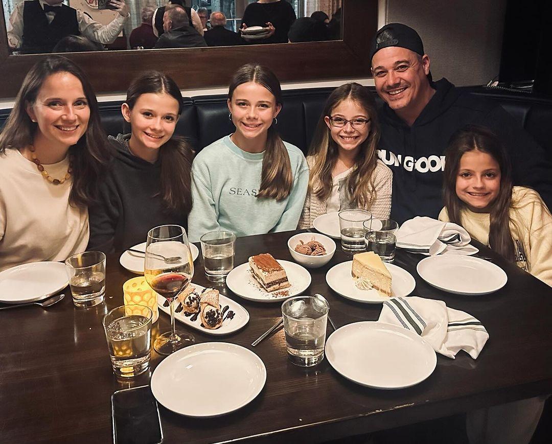 Rob and Amber Mariano with their four daughters Lucia, Carina, Isabetta and Adelina