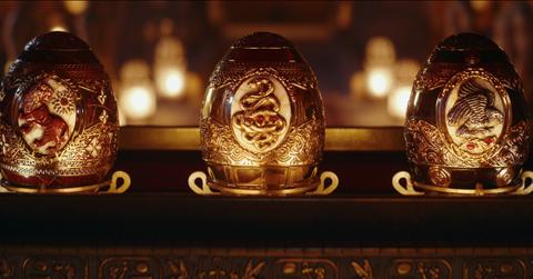 Cleopatra's three eggs in 'Red Notice'