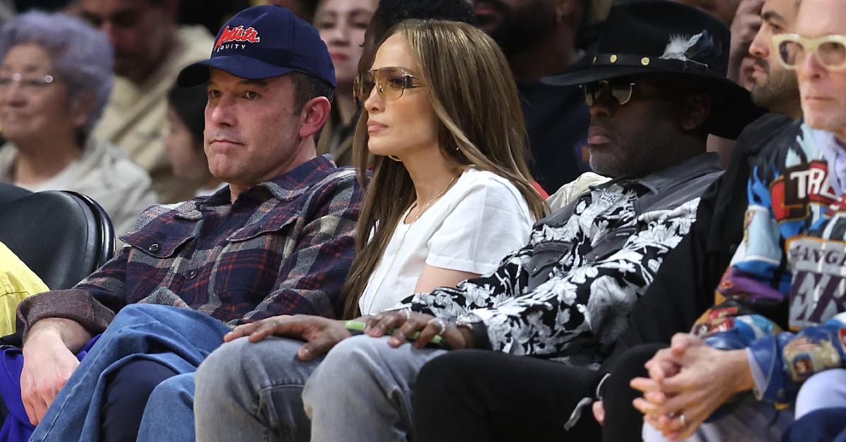 Jennifer Lopez Files for Divorce from Ben Affleck