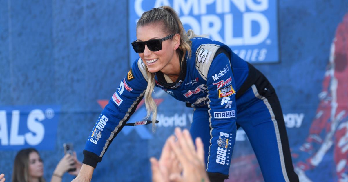Leah Pruett to start family with Tony Stewart, who will drive her