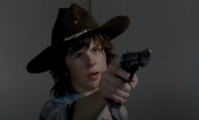 does carl die in the walking dead does carl die in the walking dead
