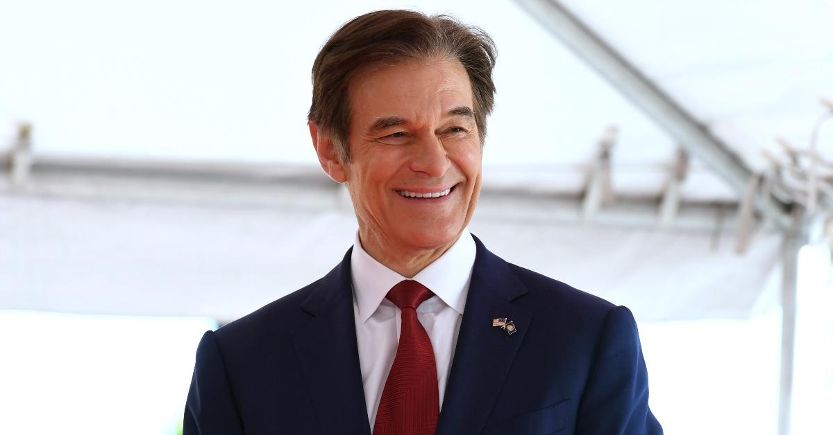 Dr. Oz gets a star on the Hollywood Walk of Fame.