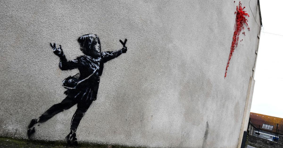 What Does Banksy Look Like The Artist Revealed Himself In A Video 2955