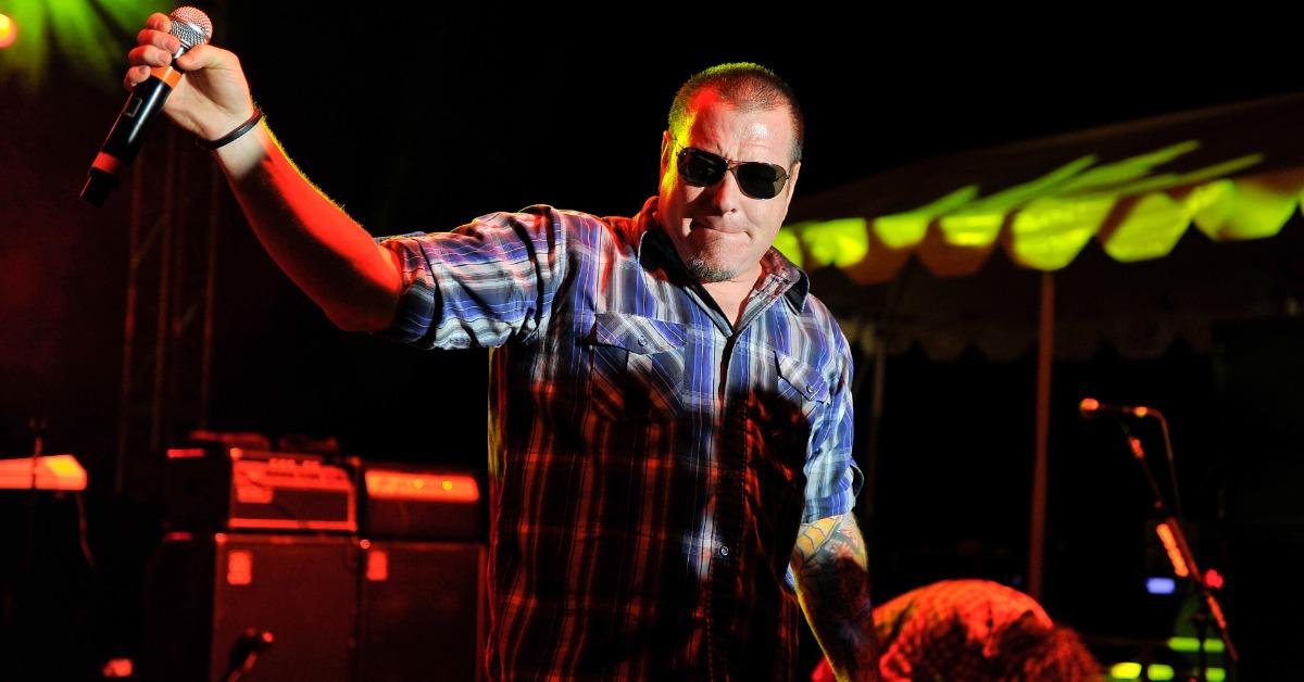 The Lead Singer From Smash Mouth Has Been Through A LOT Since All Star,  And It Isn't Pretty