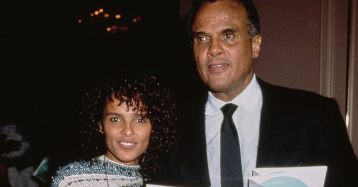 (L-R) Shari Belafonte and her dad, Harry Belafonte, attend an awards ceremony in LA in 1987