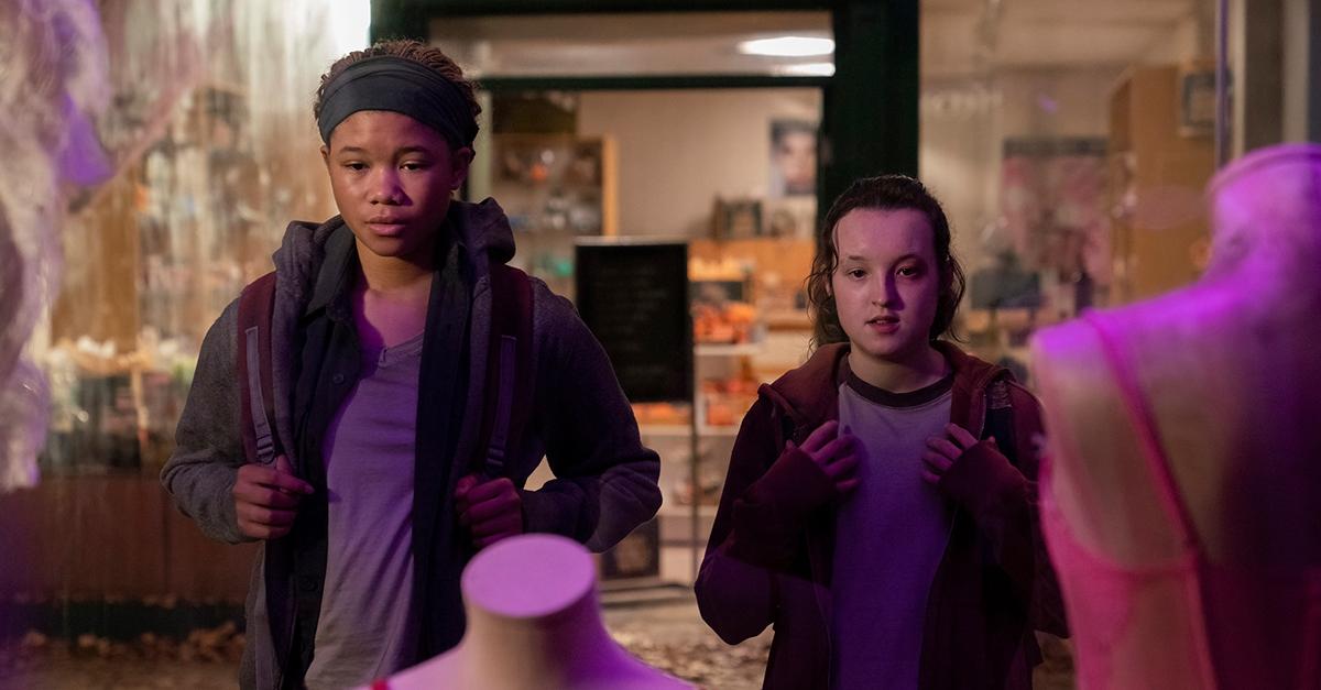 (l-r) Storm Reid and Bella Ramsey in 'The Last of Us'