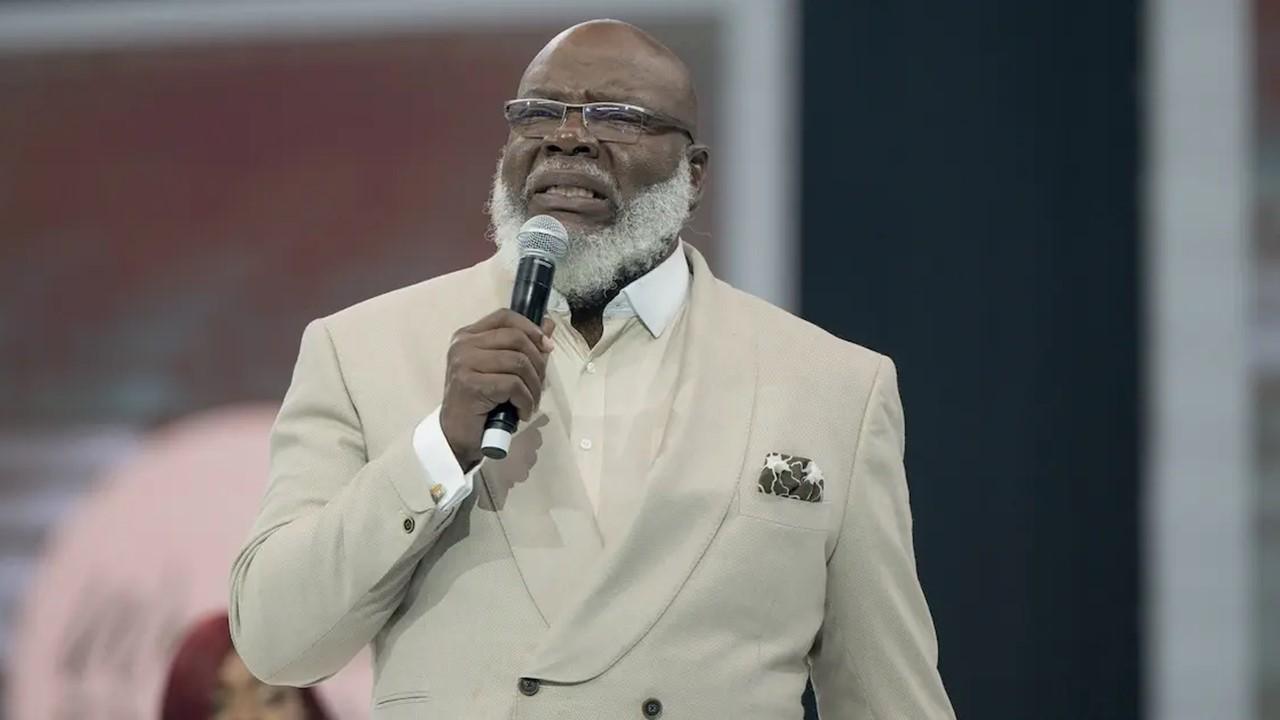 Bishop TD Jakes speaks on stage during the Woman Evolve 2023 day 3 at Globe Life Field on Sept. 16, 2023