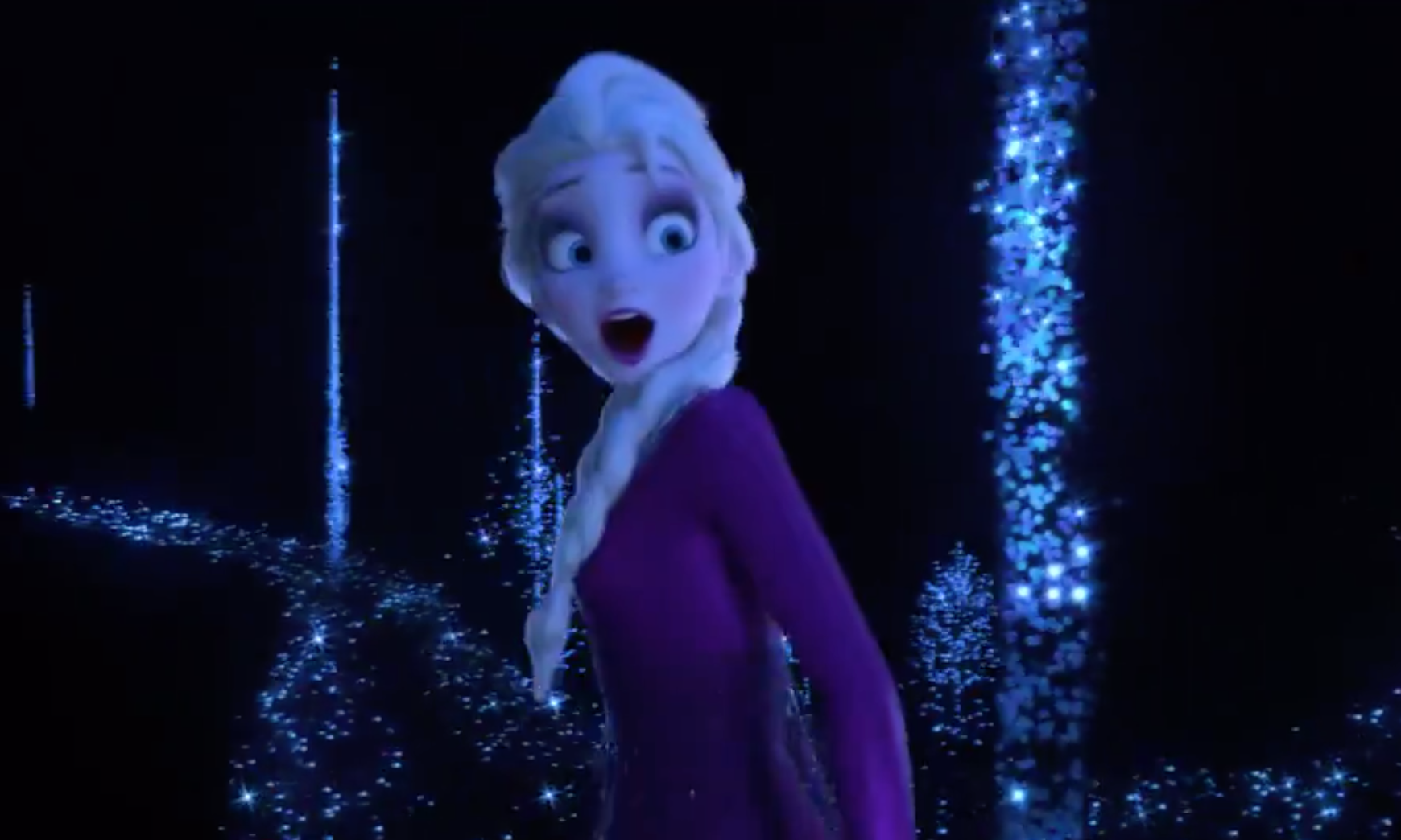 Is Elsas Girlfriend In The New Frozen 2 Trailer Fans Think Theyve Spotted Her