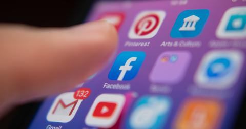 What Does It Mean When Someone Comments Bump On Facebook