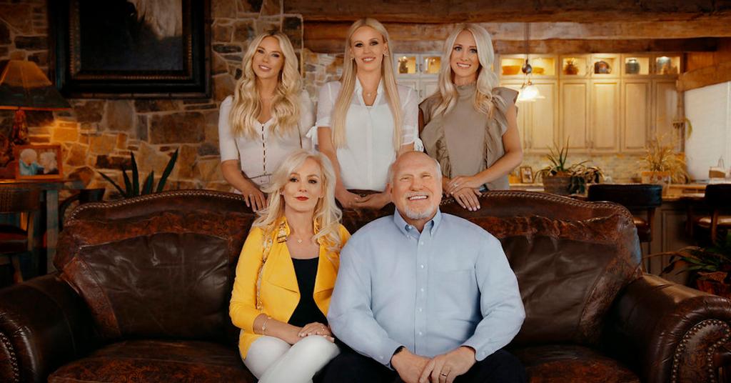 Rachel Bradshaw's Music — Duet With Dad Terry Bradshaw (EXCLUSIVE)