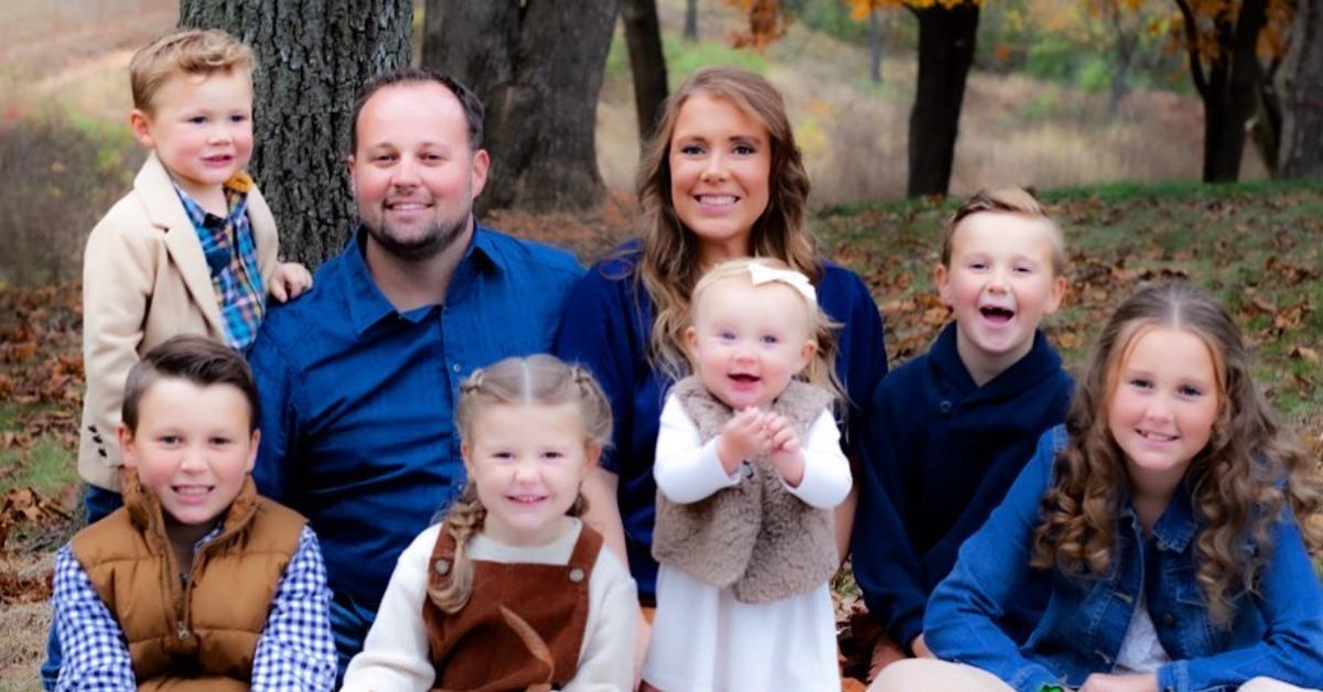 Josh and Anna Duggar and their kids