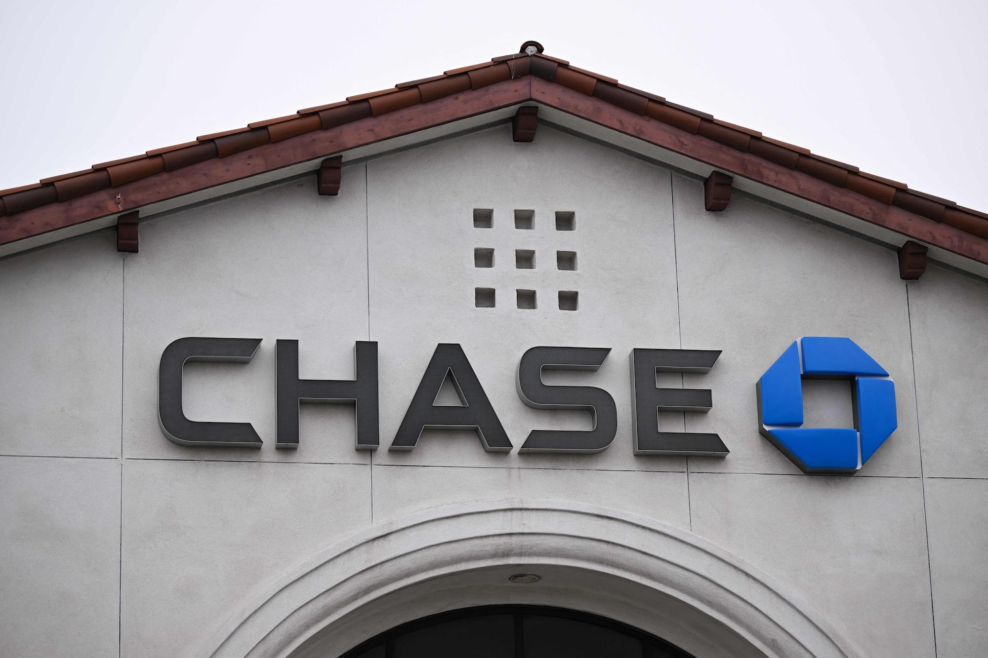 Man Said Chase Bank Refused His Loose Change