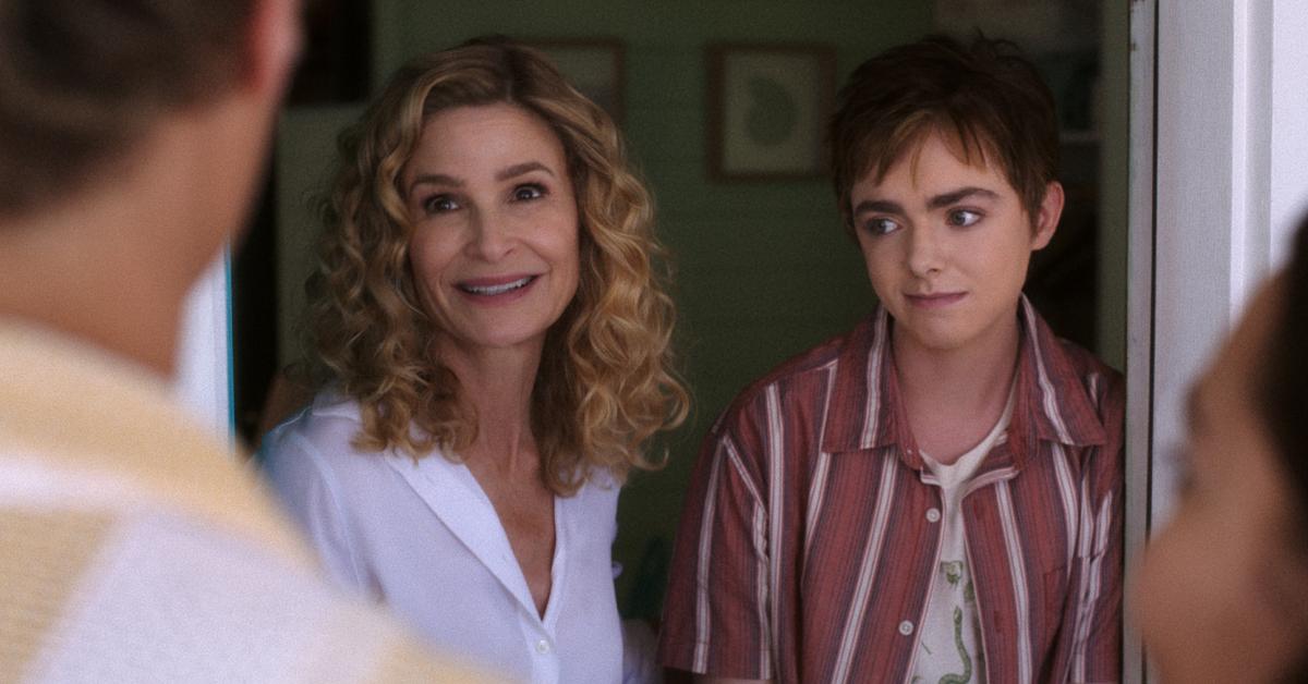 Elsie Fisher as Skye and Kyra Sedgwick as Aunt Julia in Season 2 of 'The Summer I Turned Pretty.'