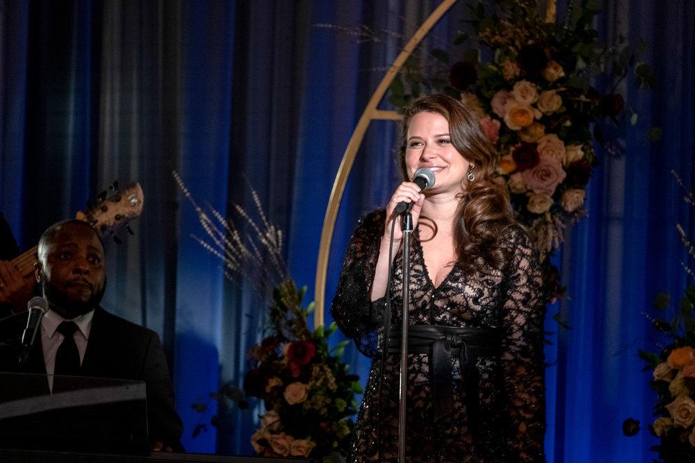 Katie Lowes as Arielle, the wedding singer, in 'This Is Us.'