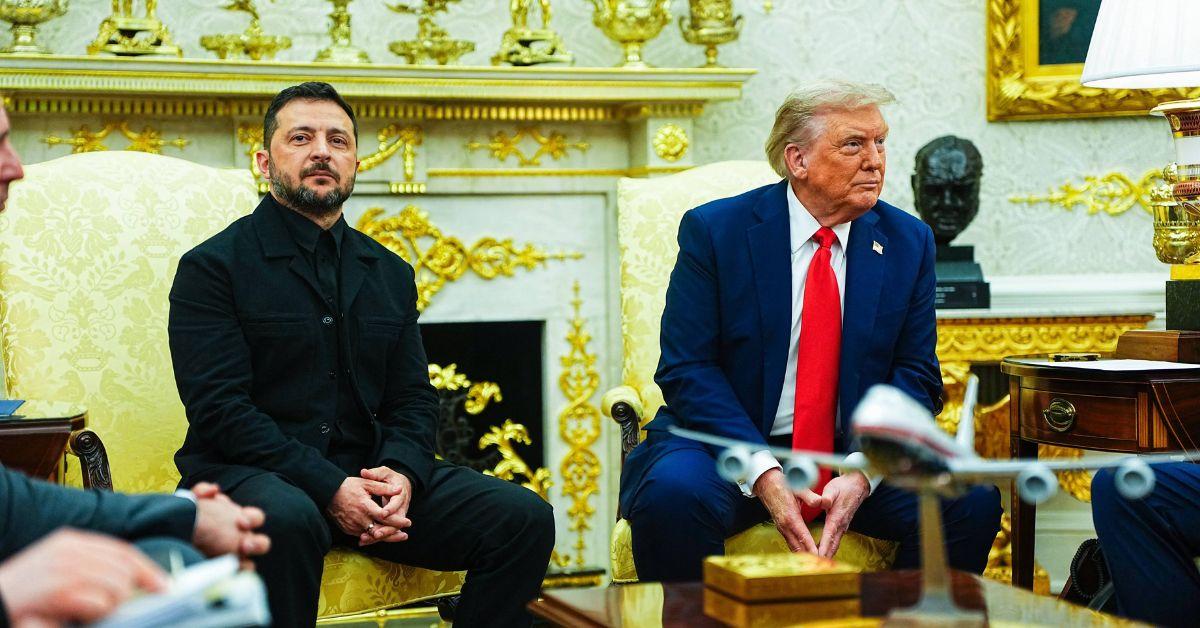 Donald Trump and Volodymyr Zelenskyy in the Oval Office.