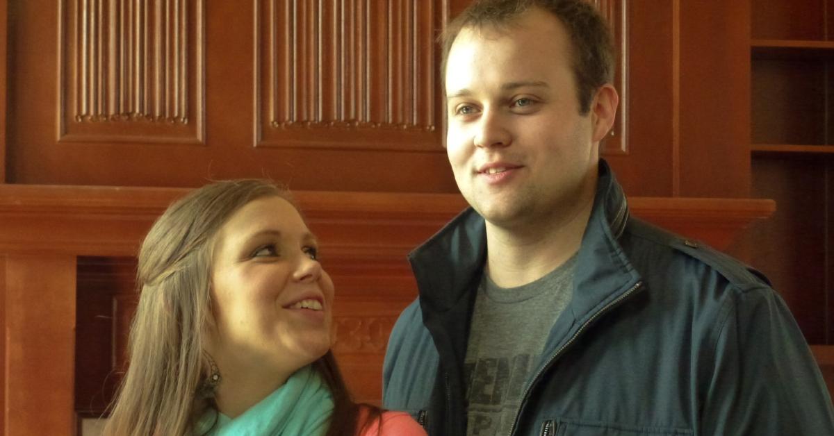 Anna and Josh Duggar renovate a home on '19 Kids and Counting'