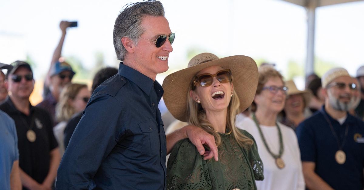 (L-R): Gavin Newsom and his wife, Jennifer Siebel-Newsom
