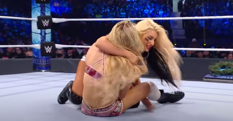 Torni Storm vs. Charlotte Flair