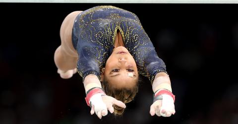 Flavia Saraiva doing a flip