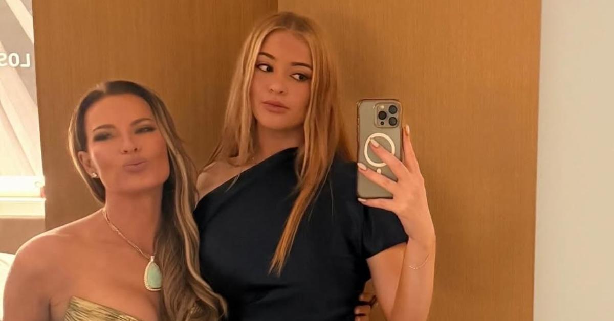 (l-r): Britani and Olivia Bateman