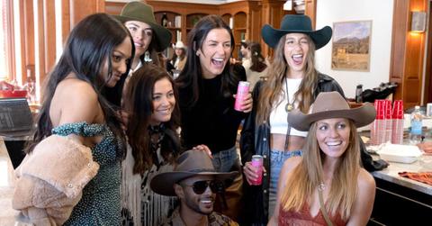 'Winter House' Season 3 cast take a photo.