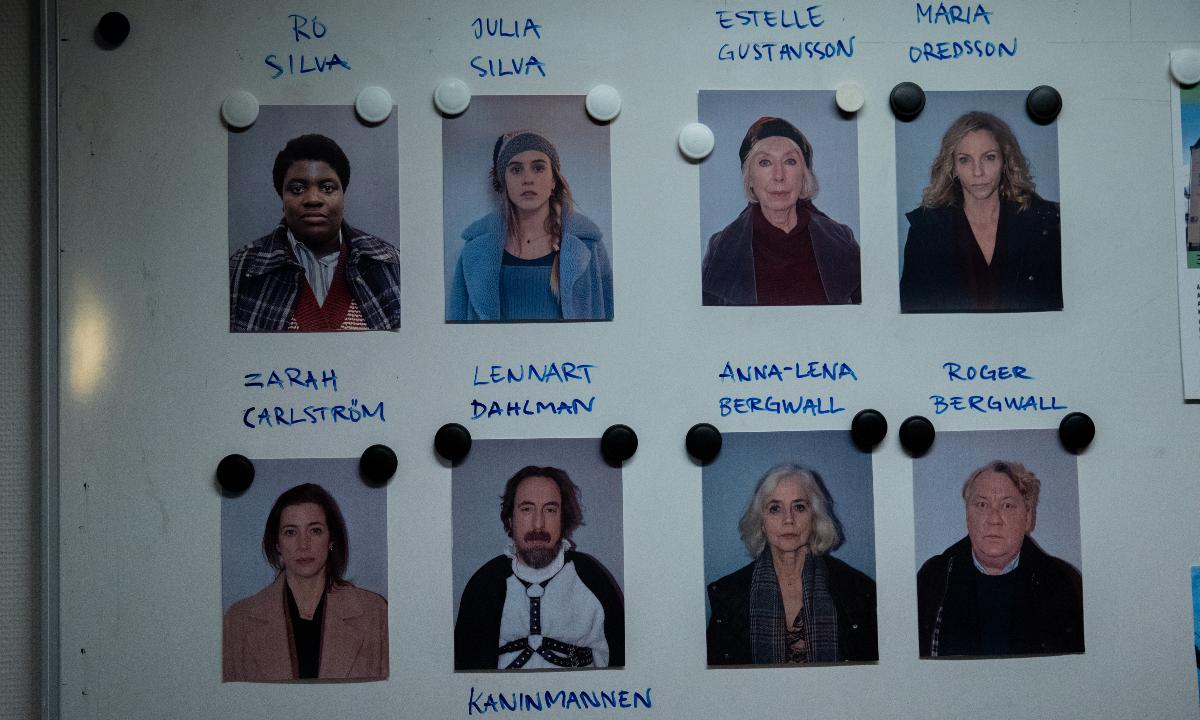 The hostages in 'Anxious People'