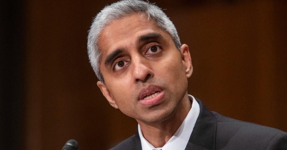 Vivek Murthy addressing a group of people