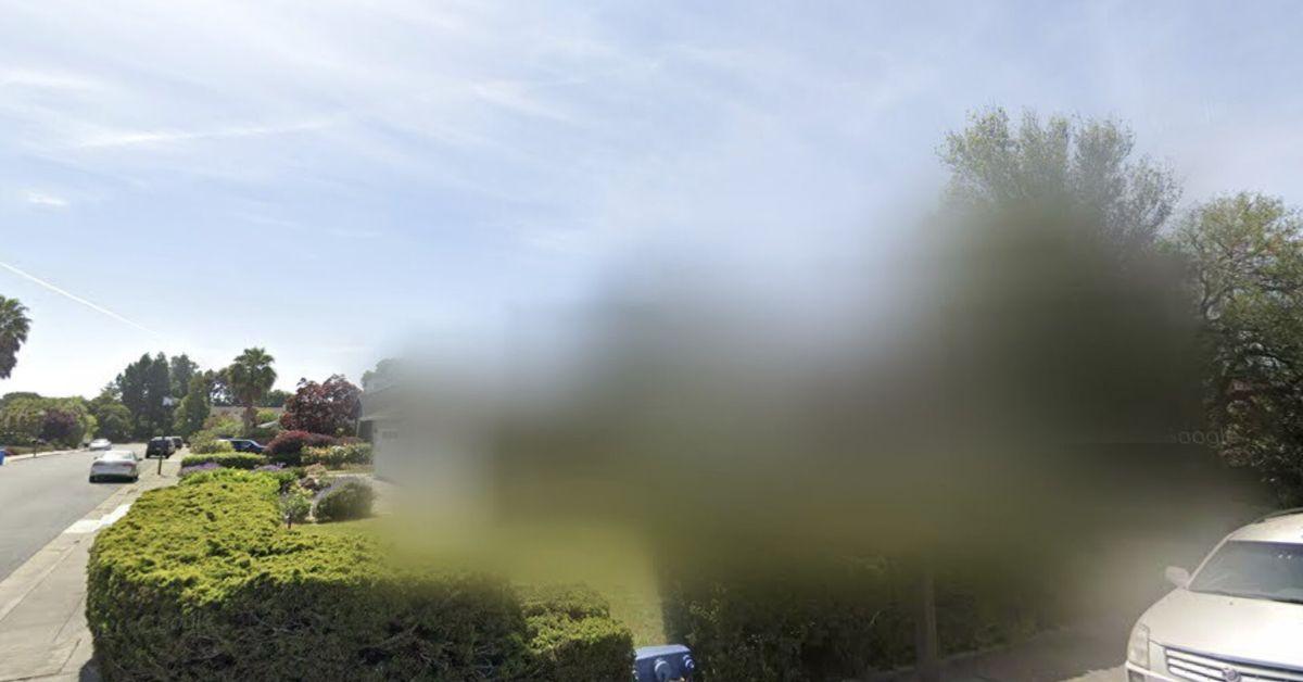 A house that is blurred out on streetview. 