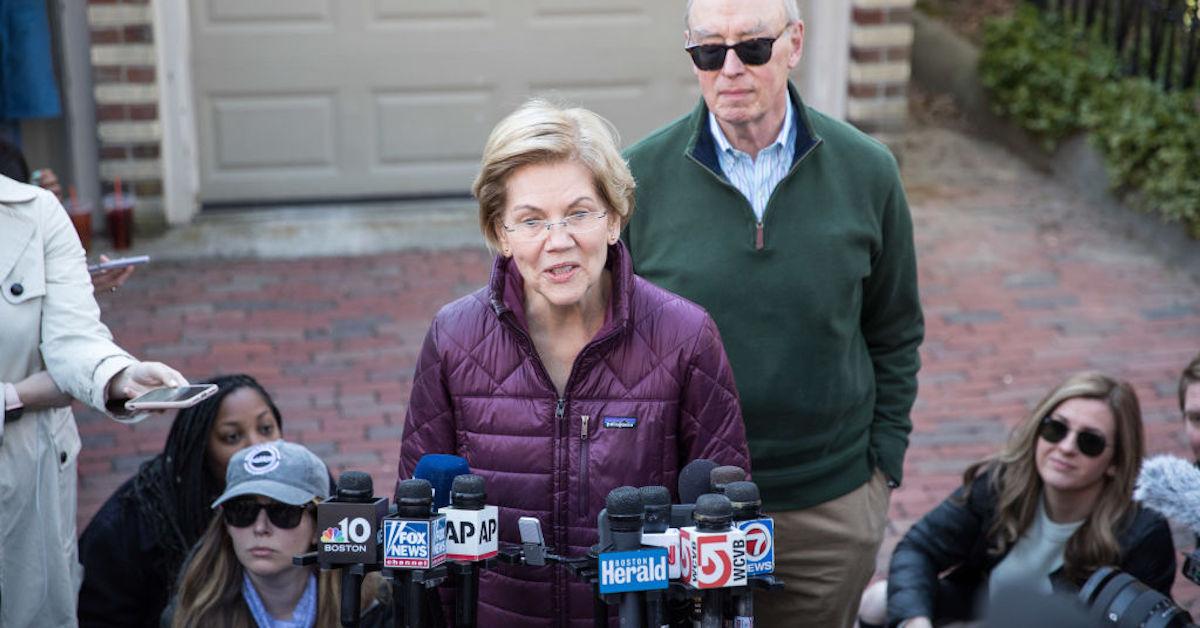 elizabeth warren suspends campaign