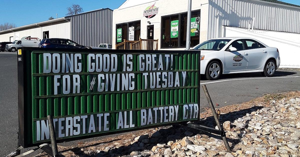 #GivingTuesday sign in Virginia